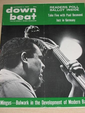 DOWNBEAT magazine October 11 1962. MINGUS. Vintage JAZZ, BLUES MUSIC publication for sale. Classic i