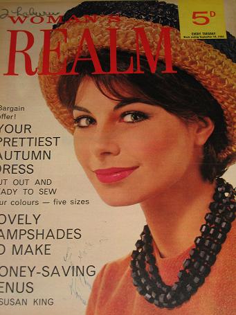 WOMANS REALM magazine, September 16 1961 issue for sale. FICTION, FASHION, KNITTING. Birthday gifts 